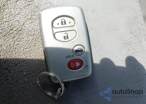 2008 Toyota Camry Hybrid z USA, uszkodzony, nr VIN 4T1BB46K38U050555